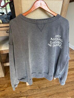 Diamonds and Sweatshirts size XL
